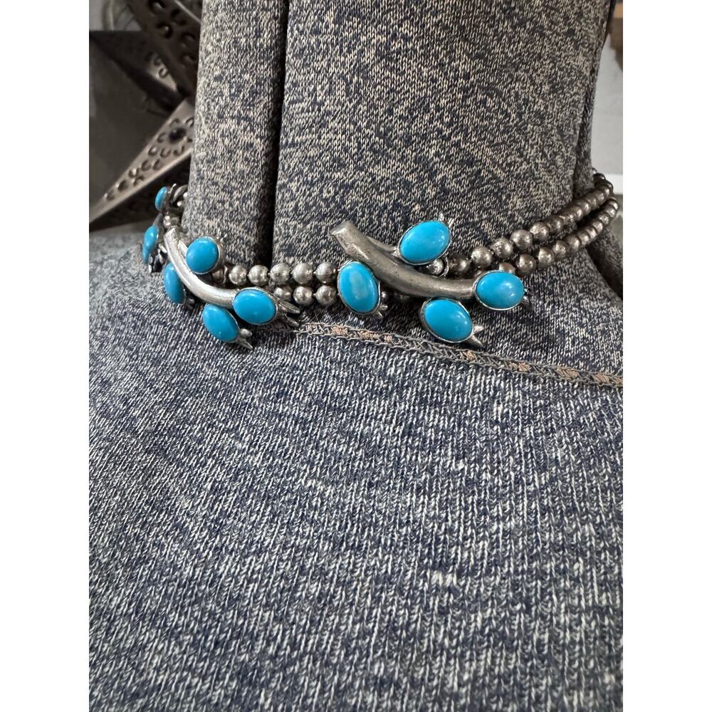 Vintage Sancrest turquoise blue cabochon necklace